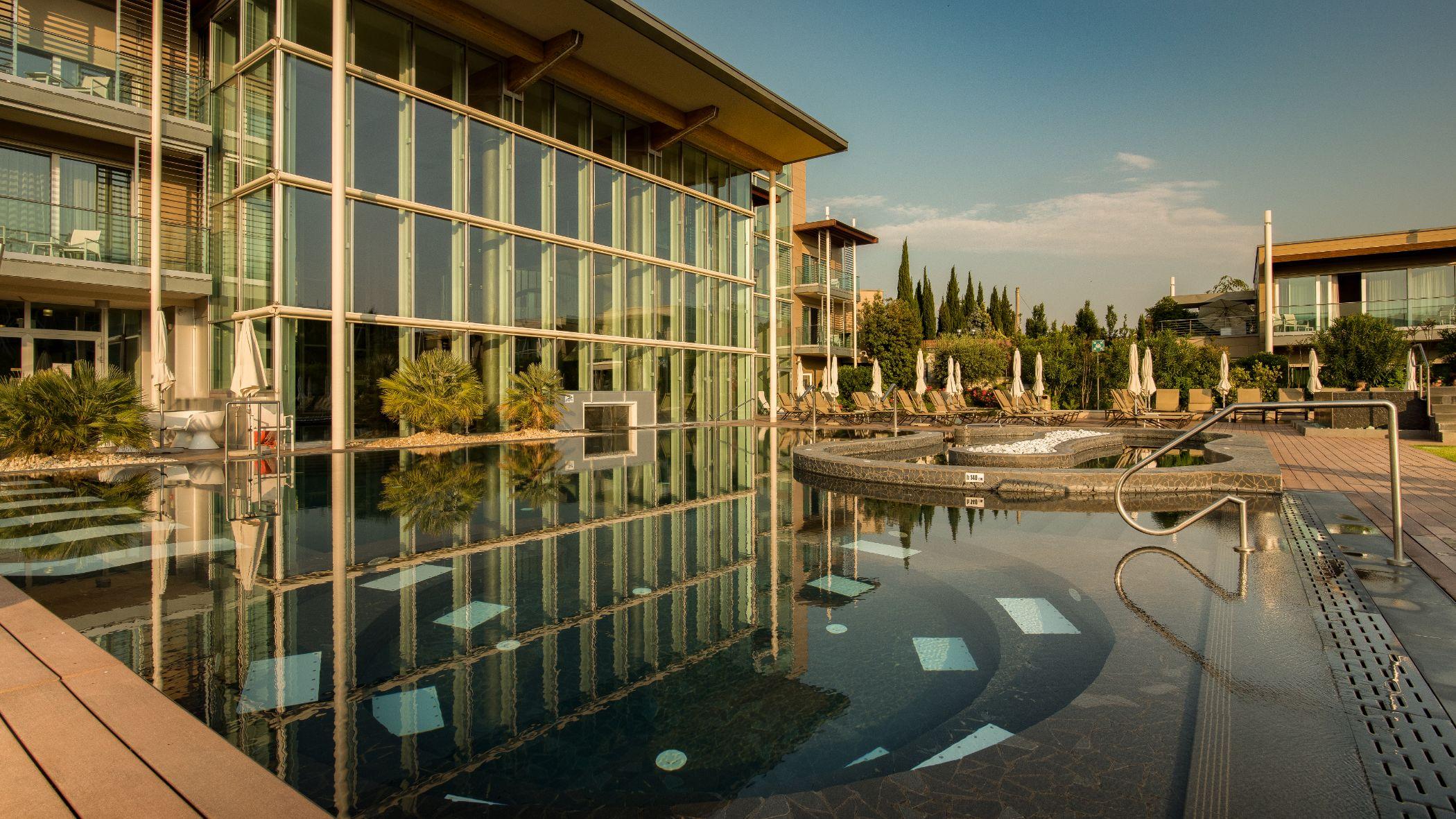 Aqualux Hotel Spa Suite & Terme Бардоліно Екстер'єр фото