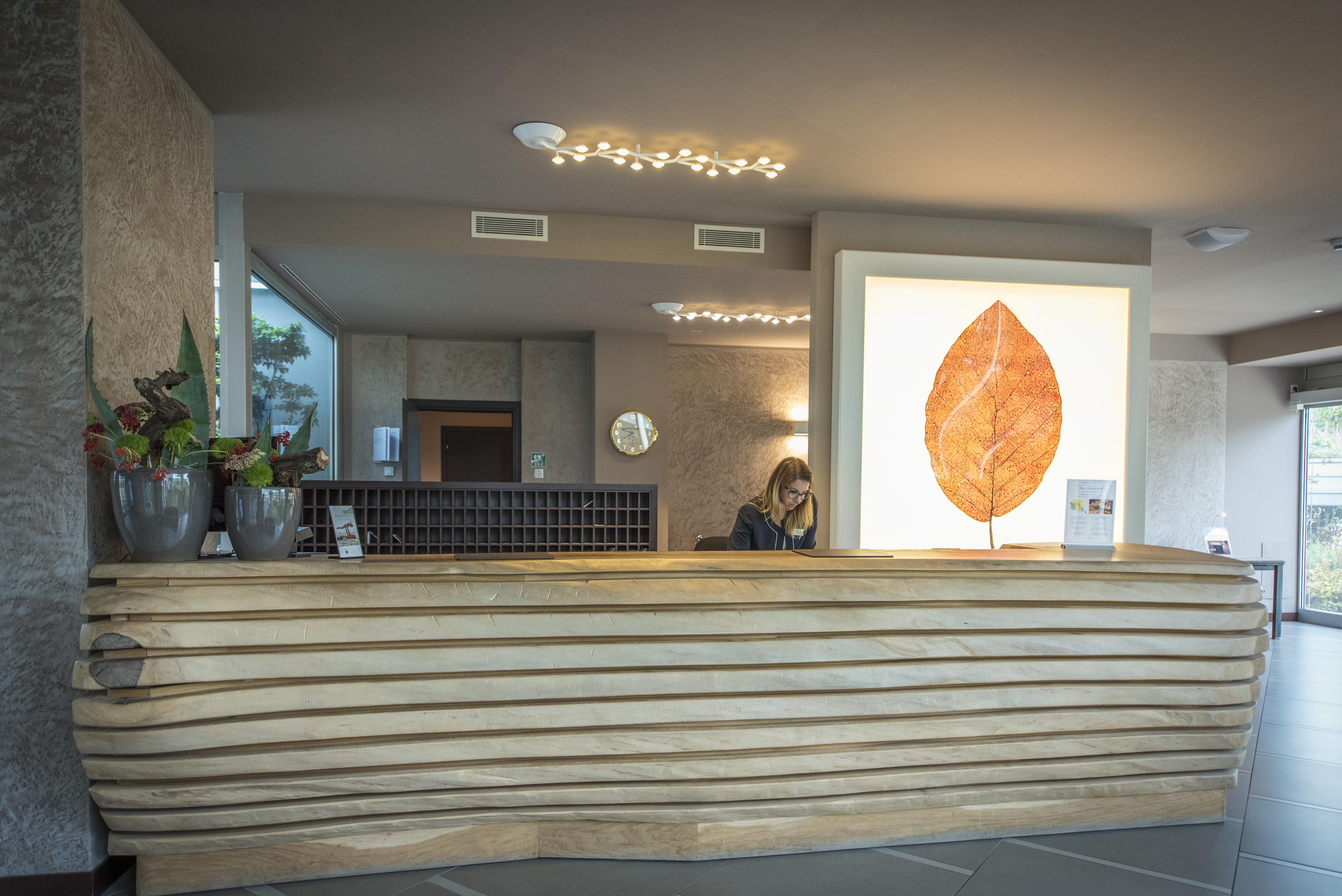 Aqualux Hotel Spa Suite & Terme Бардоліно Екстер'єр фото